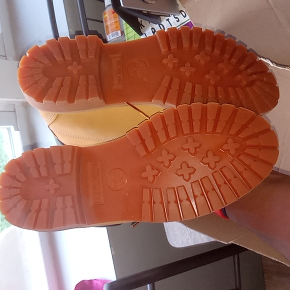 Timberlands - Picture 4 of 5